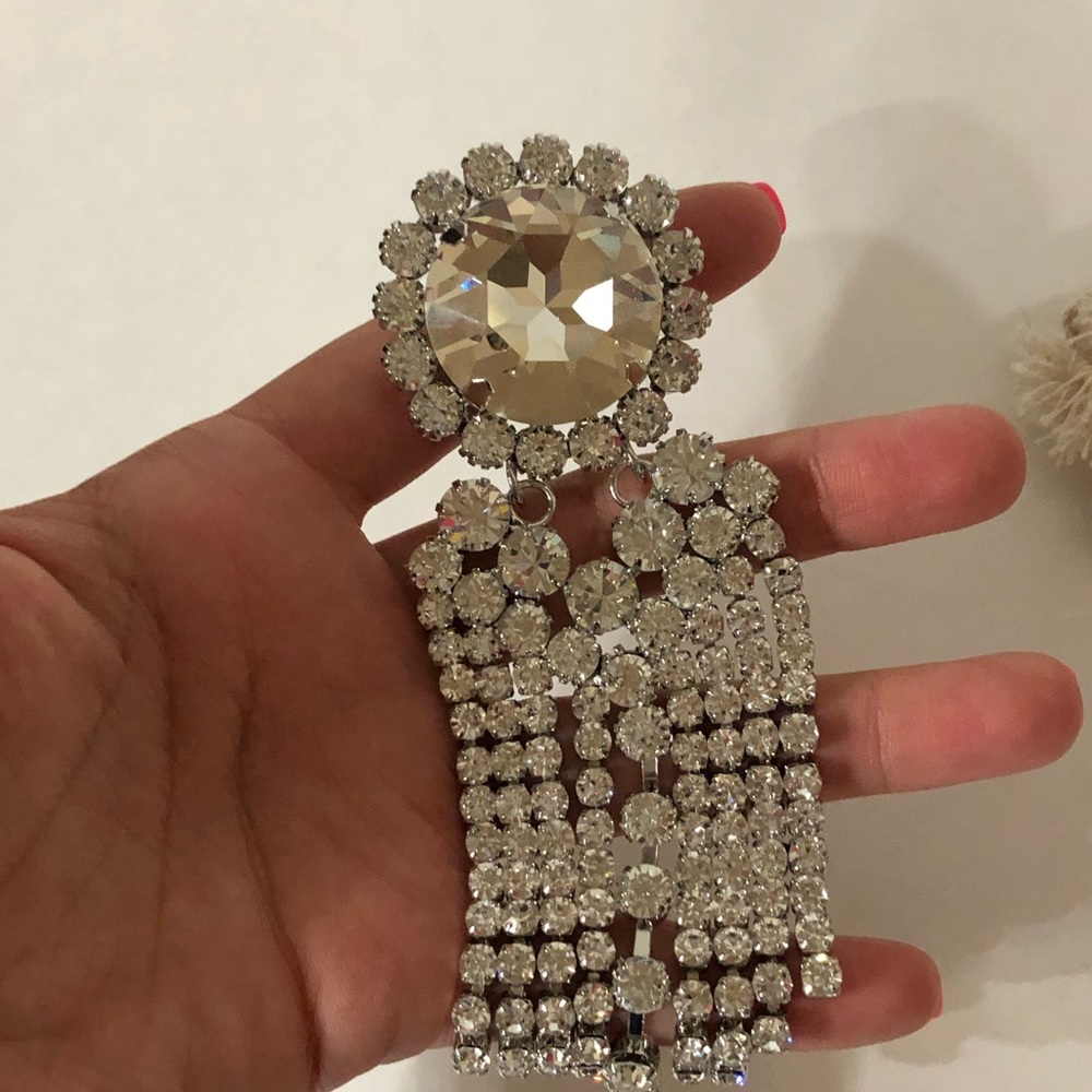Alessandra rich silver chandelier clip on earrings - Picture 7 of 8